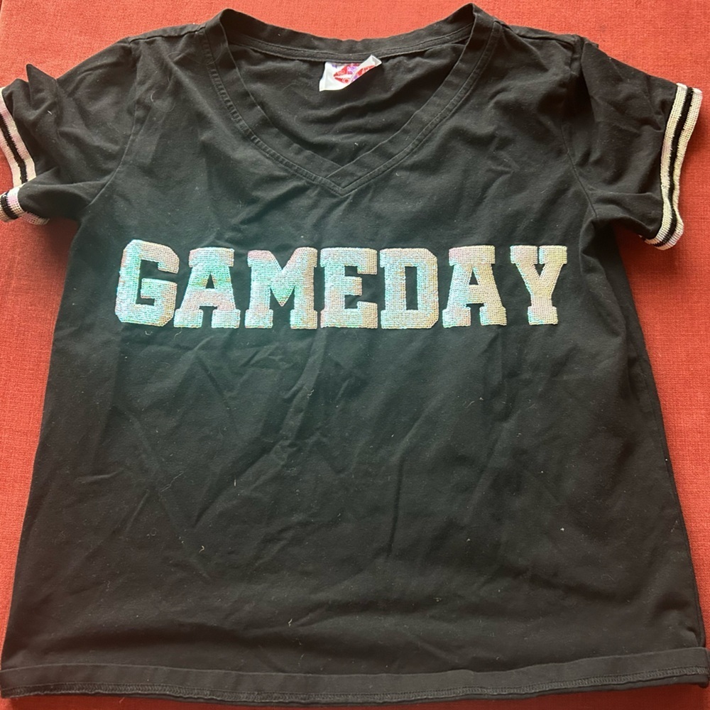 Black Gameday V-Neck Tee